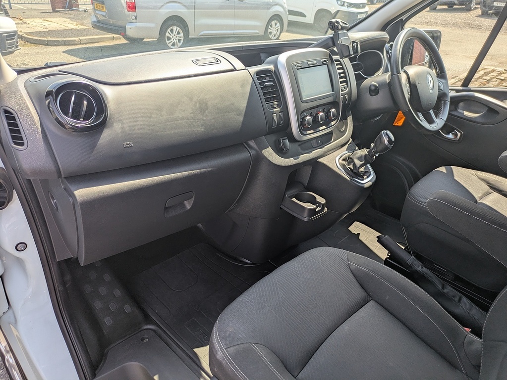 Renault Trafic 2.0 Dci Energy 28 Black Edition Edc Swb Standard R Grey #24