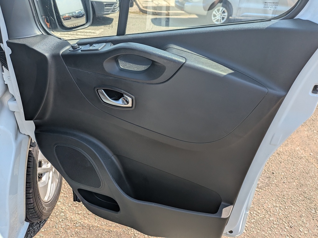 Renault Trafic 2.0 Dci Energy 28 Black Edition Edc Swb Standard R Grey #16