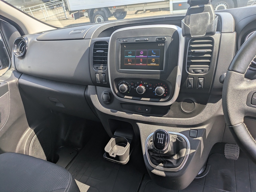 Renault Trafic 2.0 Dci Energy 28 Black Edition Edc Swb Standard R Grey #12