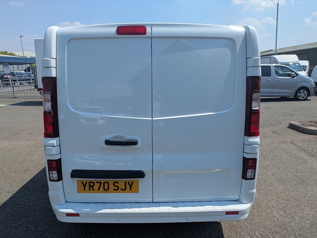 Renault Trafic Dci Energy 28 Sport Nav White #6