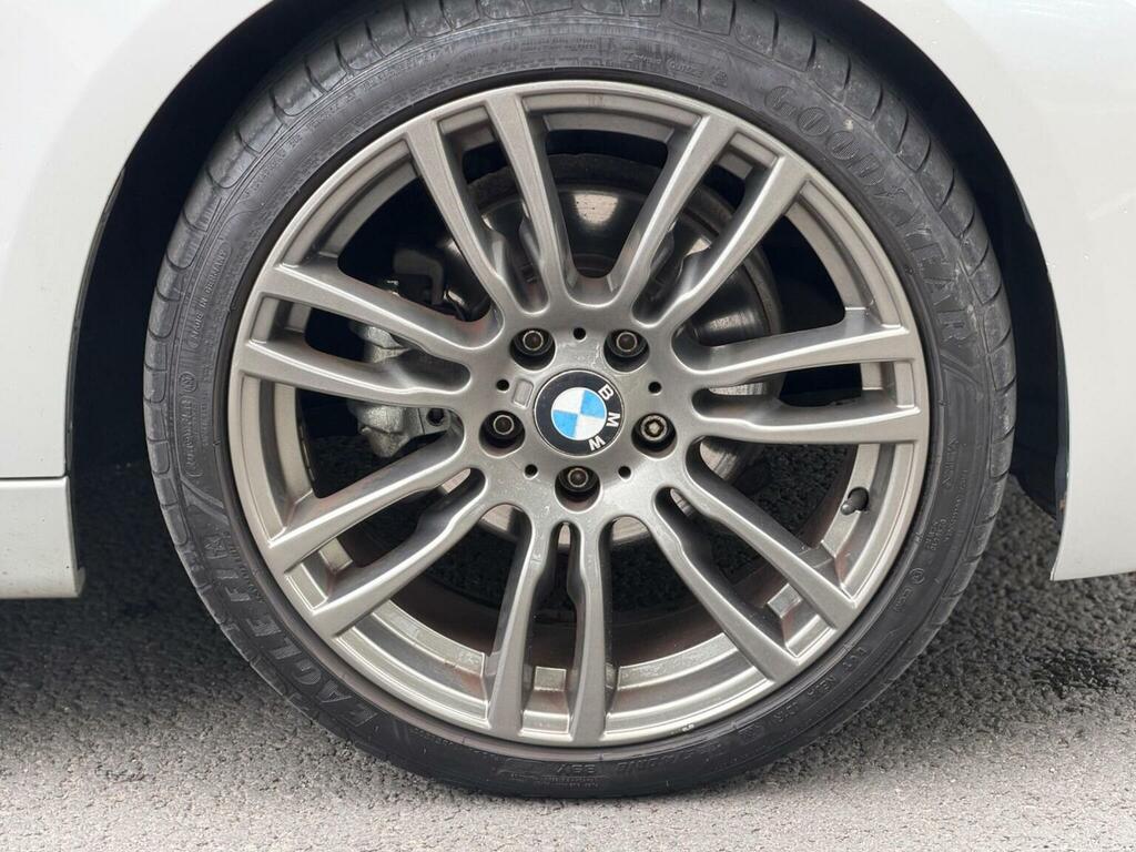 BMW 3 Series Saloon 2.0 320D Modern Saloon 2012 White #47