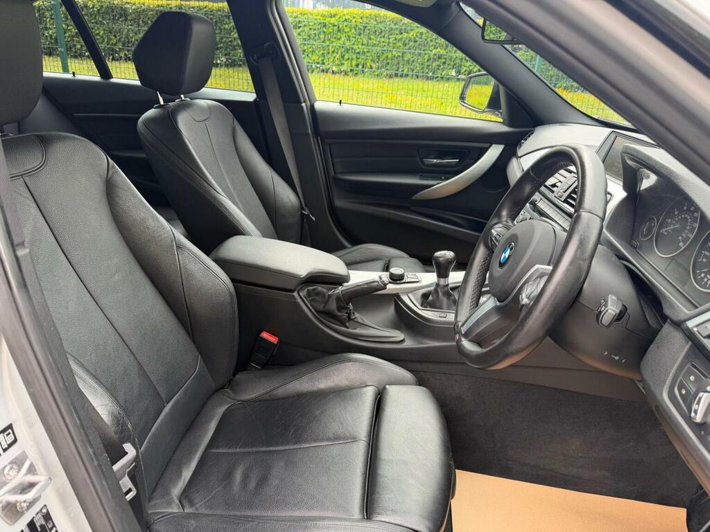 BMW 3 Series Saloon 2.0 320D Modern Saloon 2012 White #20