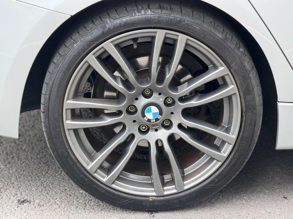 BMW 3 Series Saloon 2.0 320D Modern Saloon 2012 White #50