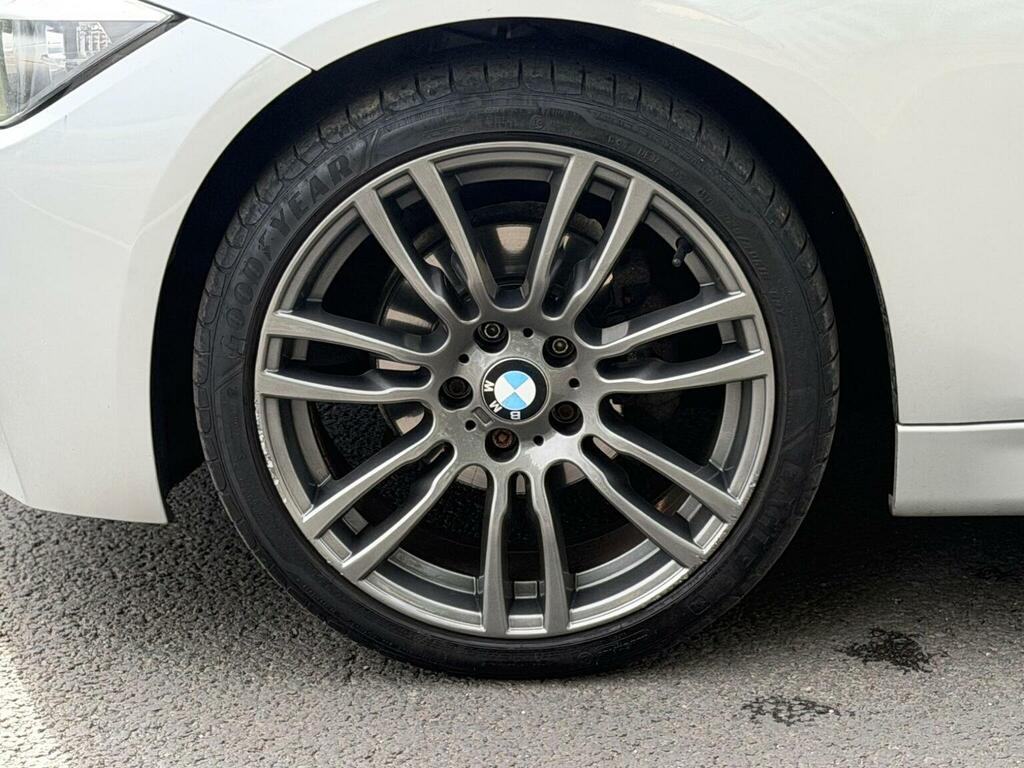 BMW 3 Series Saloon 2.0 320D Modern Saloon 2012 White #48