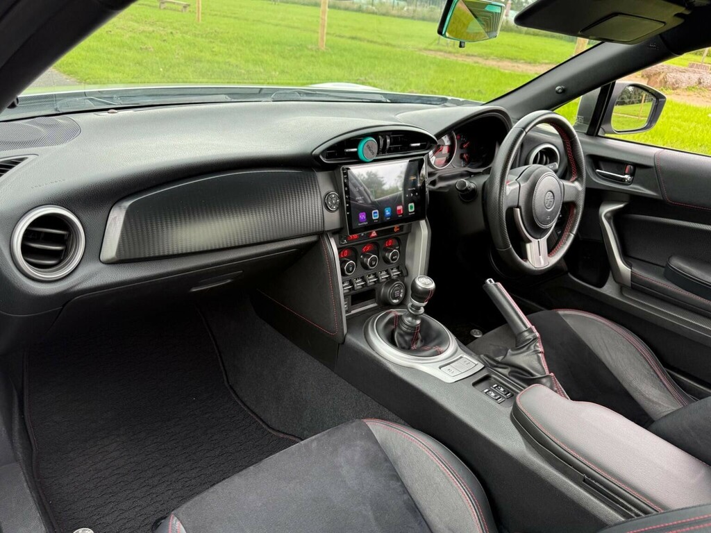 Toyota GT86 Coupe Black #16