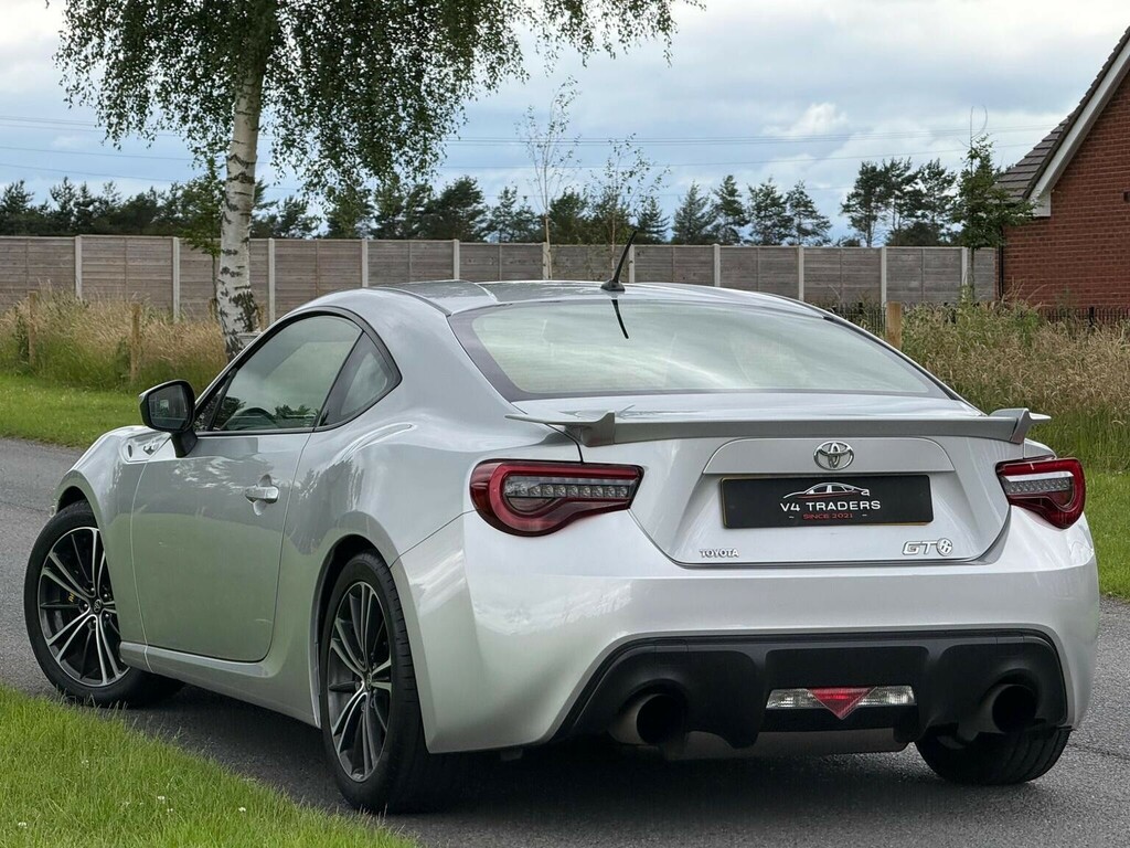 Toyota GT86 Coupe Black #11