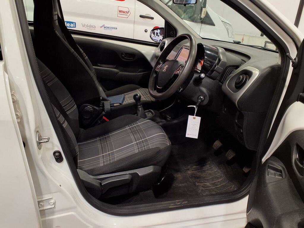 Peugeot 108 Active 1.0 White #6