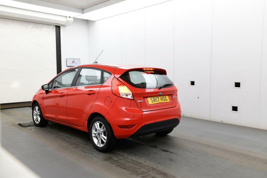 Ford Fiesta 1.25 82 Zetec 5Dr- Sat Nav Black #3