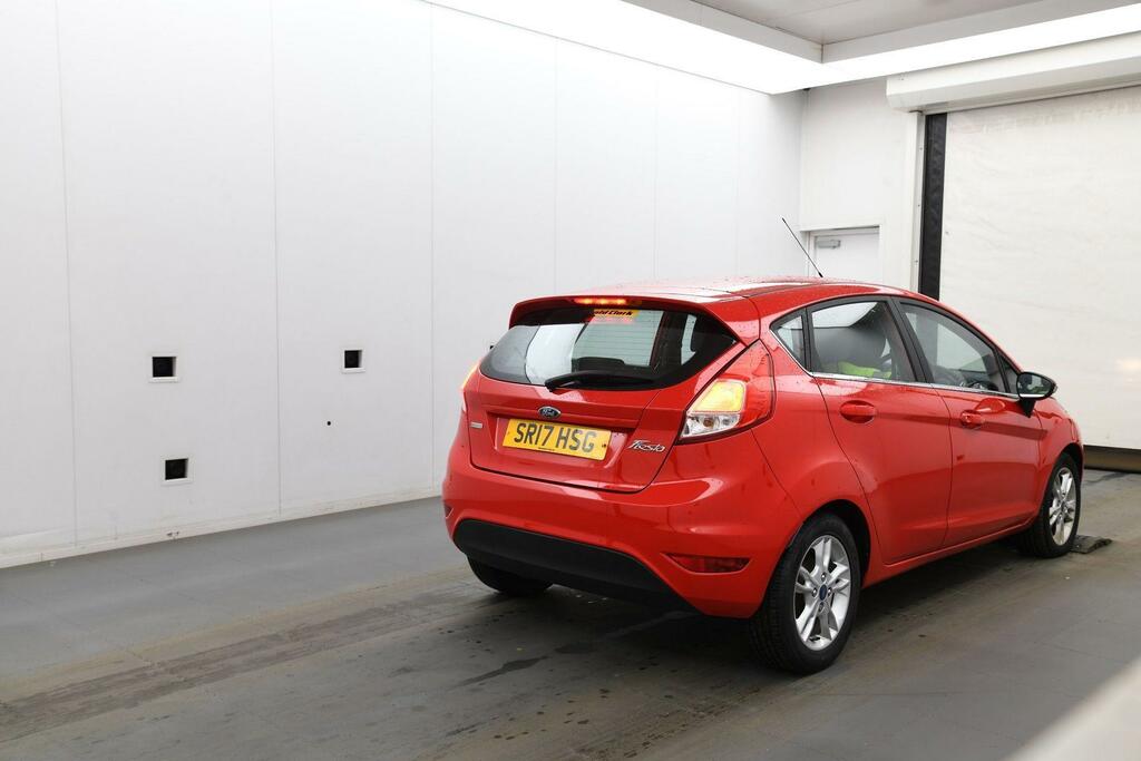 Ford Fiesta 1.25 82 Zetec 5Dr- Sat Nav Black #2