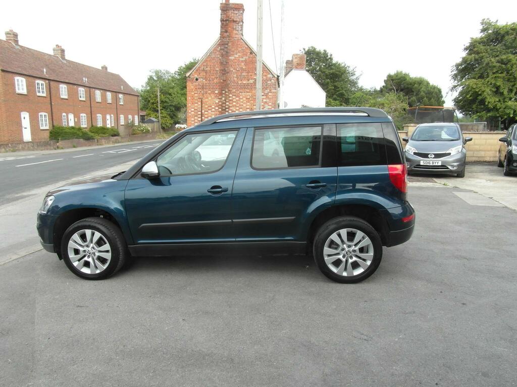Skoda Yeti Outdoor Se L Tdi Scr 4X4 Blue #4