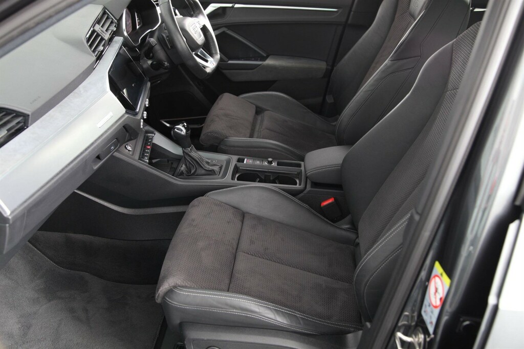 Audi Q3 35 Tfsi S Line Blue #9