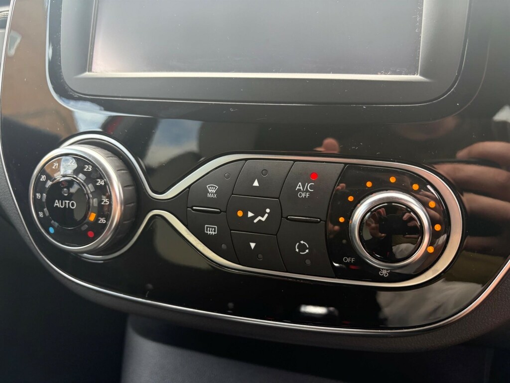 Renault Captur 1.5 Dci 90 Signature S Nav Edc White #23