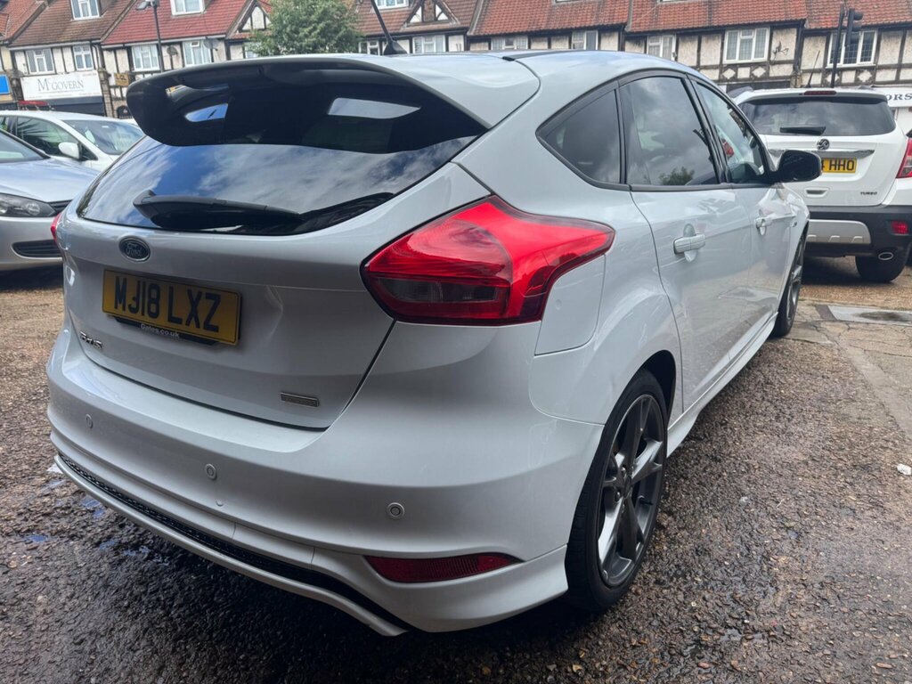 Ford Focus 1.0T Ecoboost St-line X Euro 6 Ss MJ18LXZ White #4