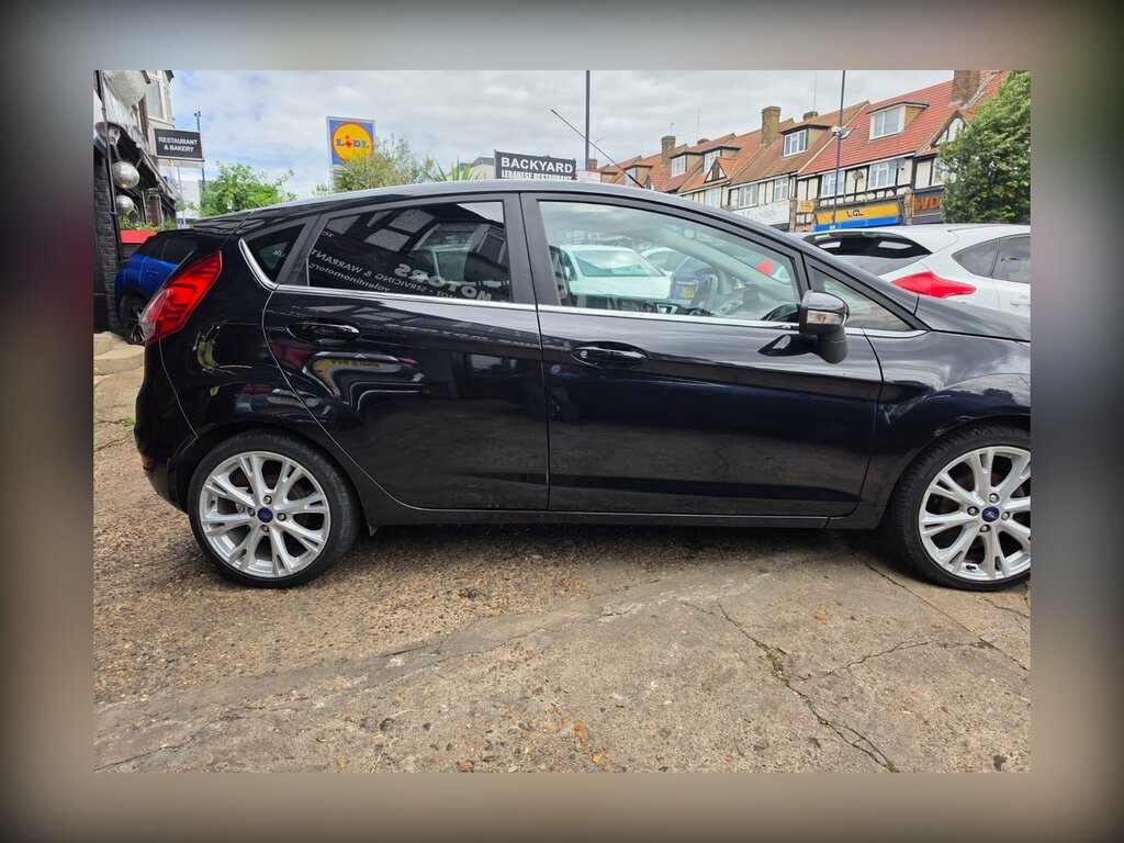 Ford Fiesta 1.0 Titanium Euro 6 Ss FP64BZX  #2