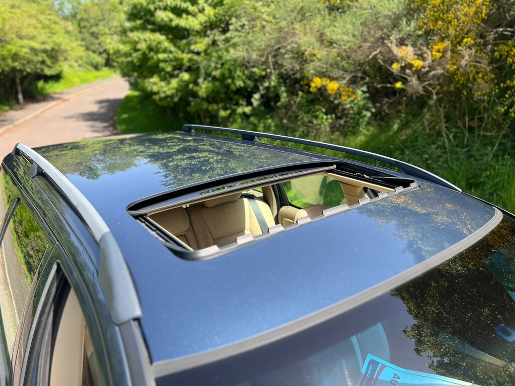 Volvo V70 Blue #33
