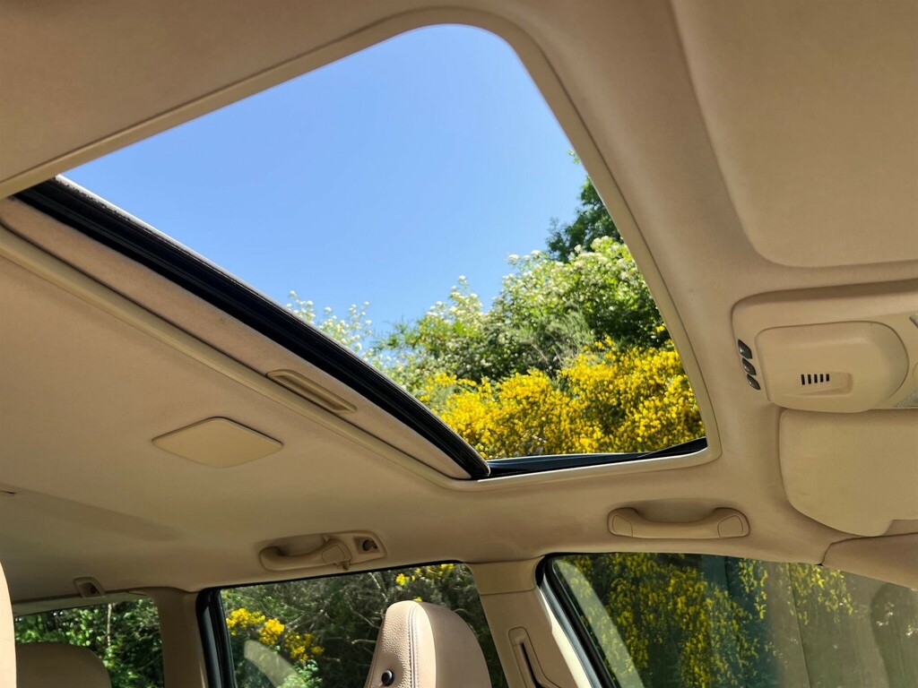 Volvo V70 Blue #32