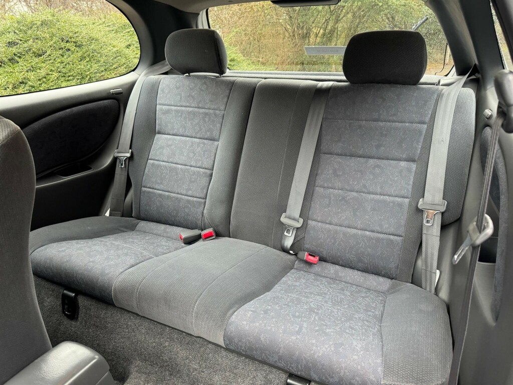 Toyota Corolla 1.4 Vvti Gs Silver #35