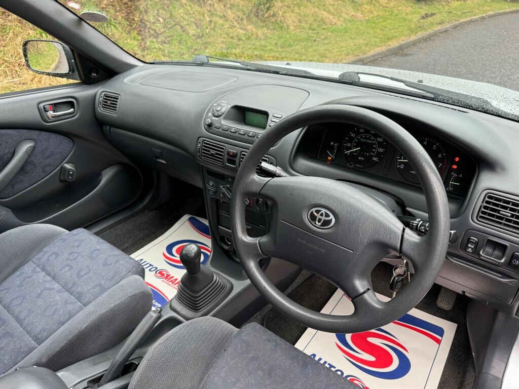 Toyota Corolla 1.4 Vvti Gs Silver #29