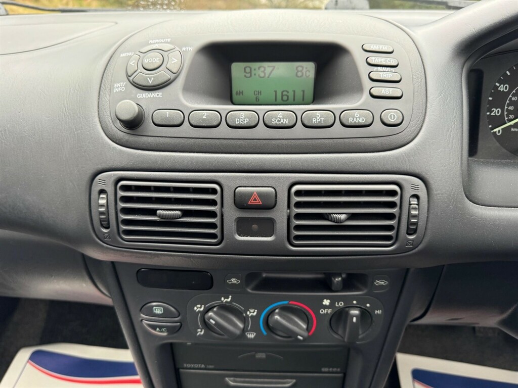 Toyota Corolla 1.4 Vvti Gs Silver #39