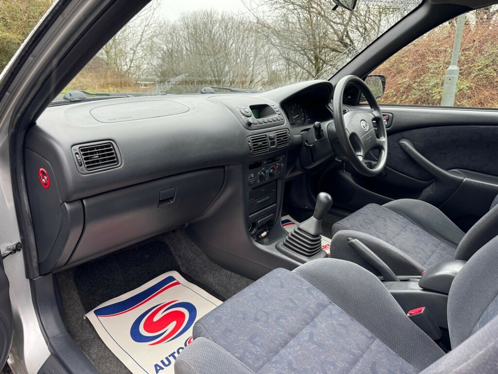 Toyota Corolla 1.4 Vvti Gs Silver #30