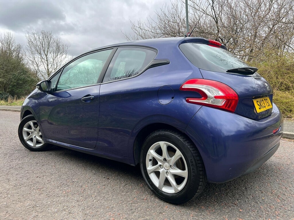 Peugeot 208 Hatchback Active Silver #8