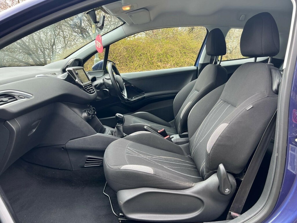 Peugeot 208 Hatchback Active Silver #7
