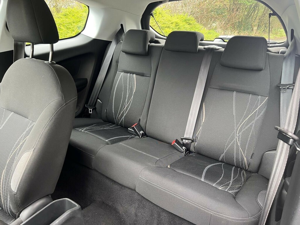 Peugeot 208 Hatchback Active Silver #9