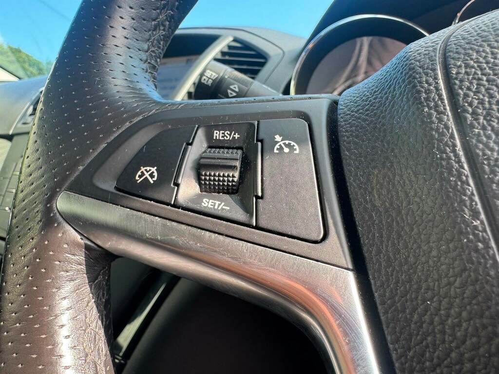 Vauxhall Insignia Sri Nav Brown #52