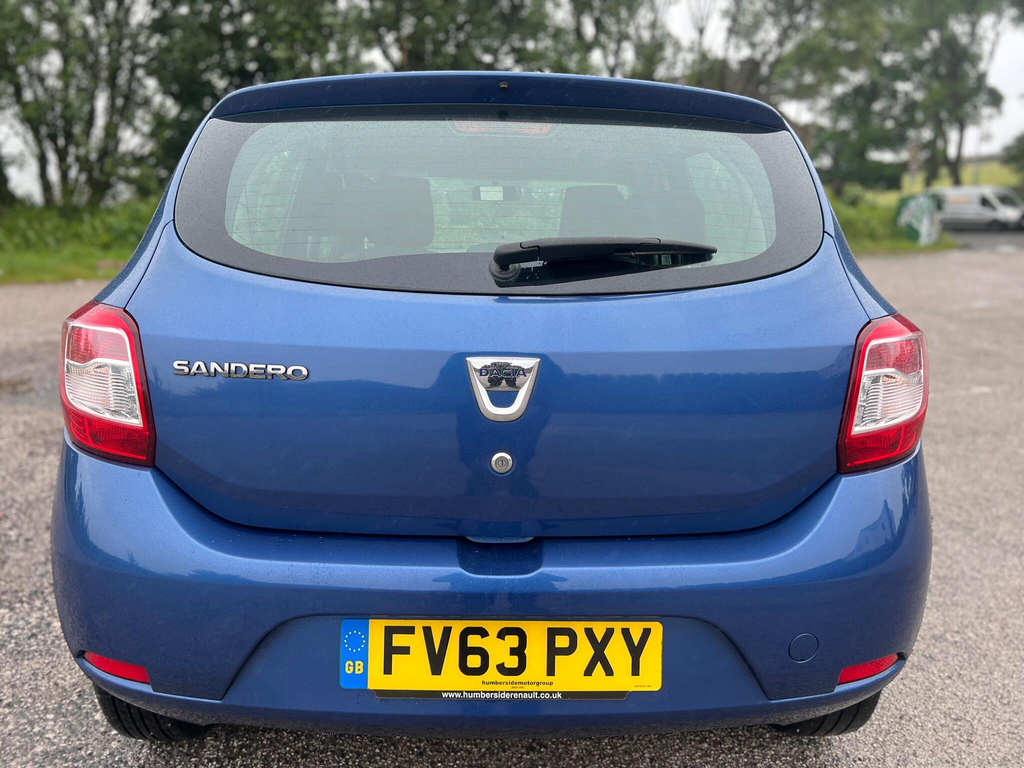 Dacia Sandero 1.2 Access Euro 5 White #10