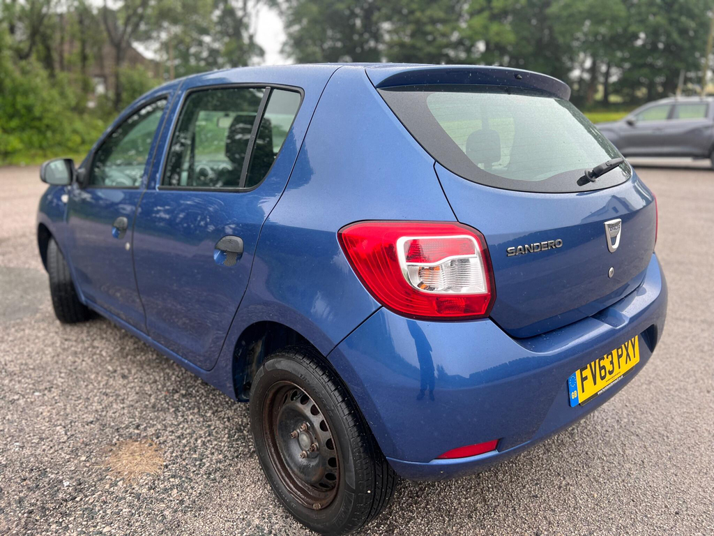 Dacia Sandero 1.2 Access Euro 5 White #9