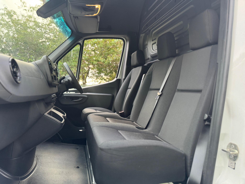 Mercedes-Benz eSprinter Progressive L2h2 Dc 80Kw 55Kw White #22