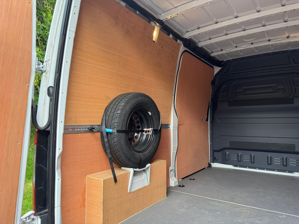 Mercedes-Benz eSprinter Progressive L2h2 Dc 80Kw 55Kw White #28