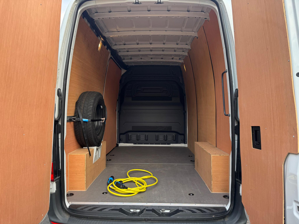Mercedes-Benz eSprinter Progressive L2h2 Dc 80Kw 55Kw White #25