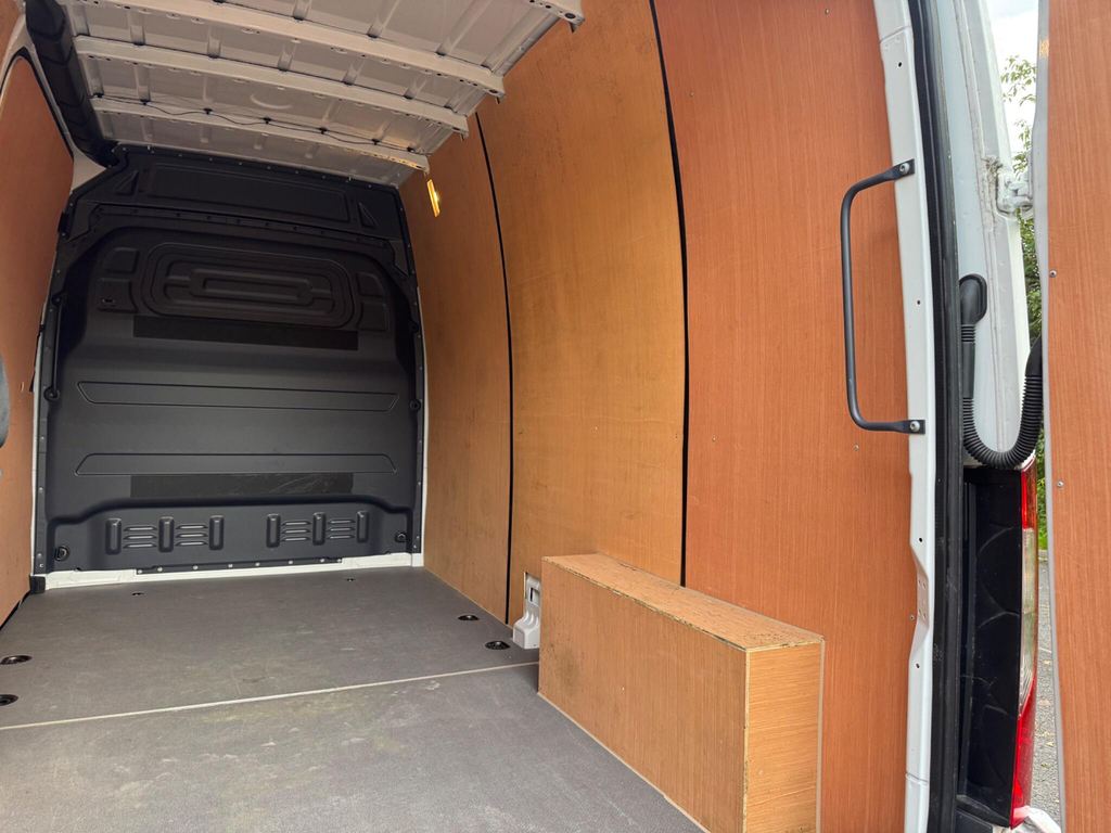 Mercedes-Benz eSprinter Progressive L2h2 Dc 80Kw 55Kw White #27