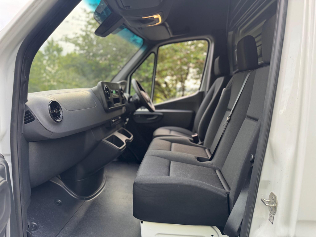 Mercedes-Benz eSprinter Progressive L2h2 Dc 80Kw 55Kw White #23