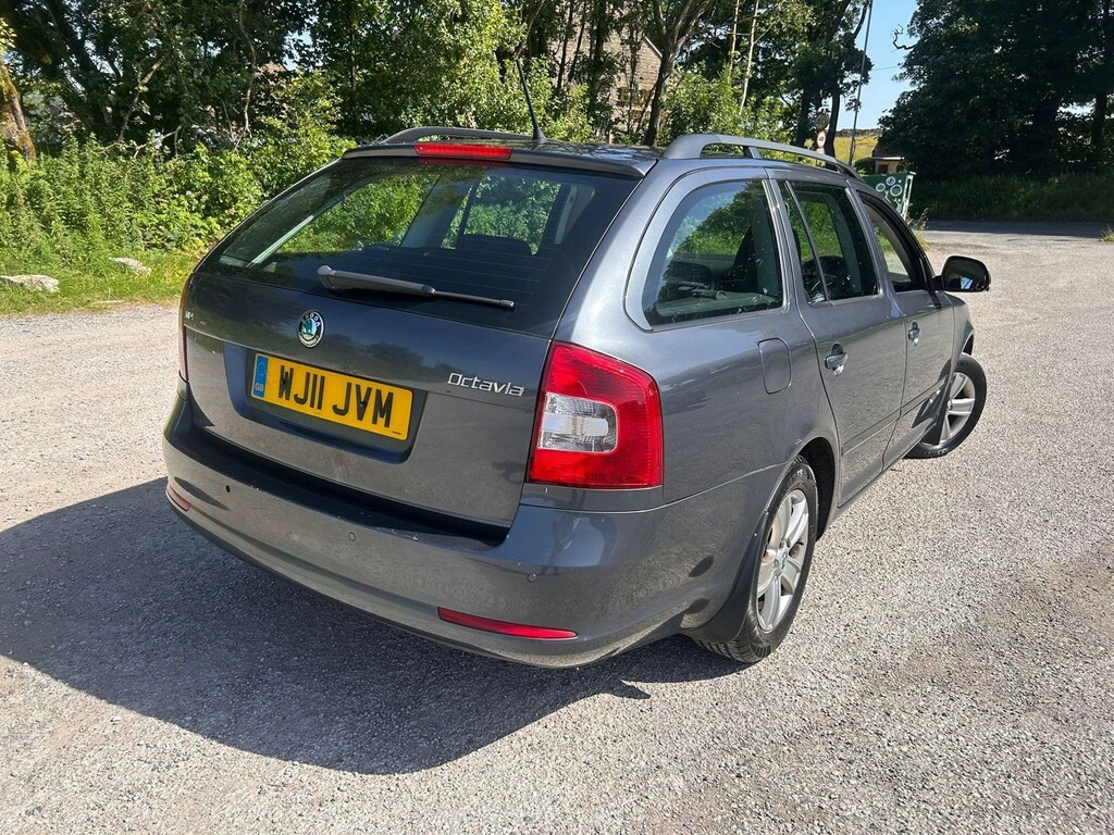 Skoda Octavia 1.6 Mpi Se Euro 5  #5