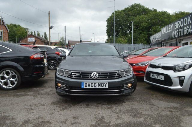 Volkswagen Passat 2.0 Tdi Bluemotion Tech R-line Saloon M Grey