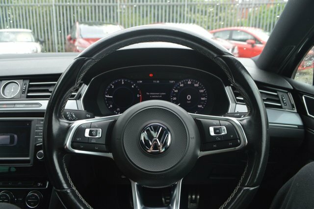 Volkswagen Passat 2L Gt Black #8