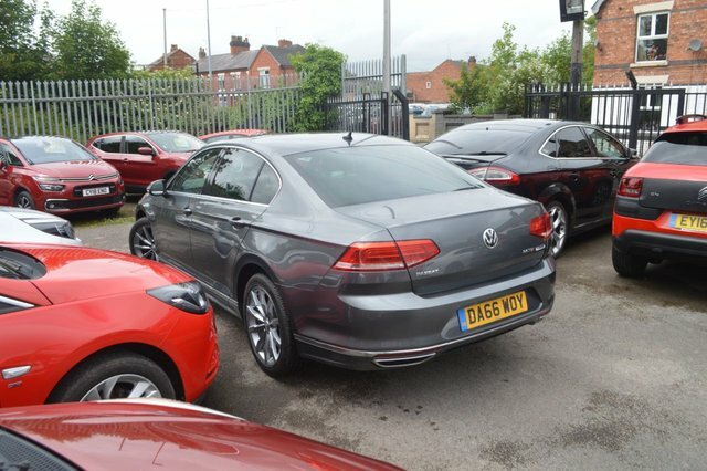 Volkswagen Passat 2.0 Tdi Bluemotion Tech R-line Saloon M Grey #2
