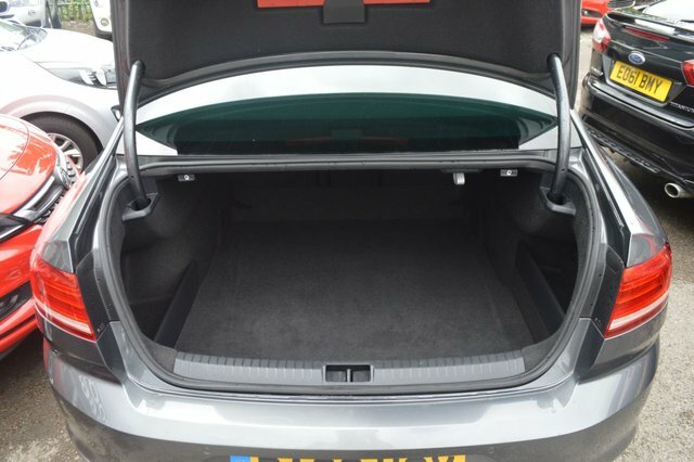Volkswagen Passat 2.0 Tdi Bluemotion Tech R-line Saloon M Grey #6