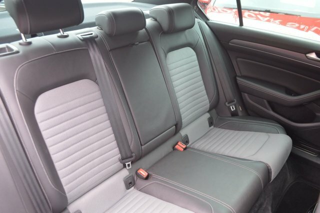 Volkswagen Passat 2L Gt Black #15