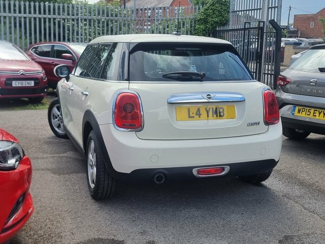 Mini Hatch 1.5 Cooper Hatchback Euro 6 S S L4YMB White #4