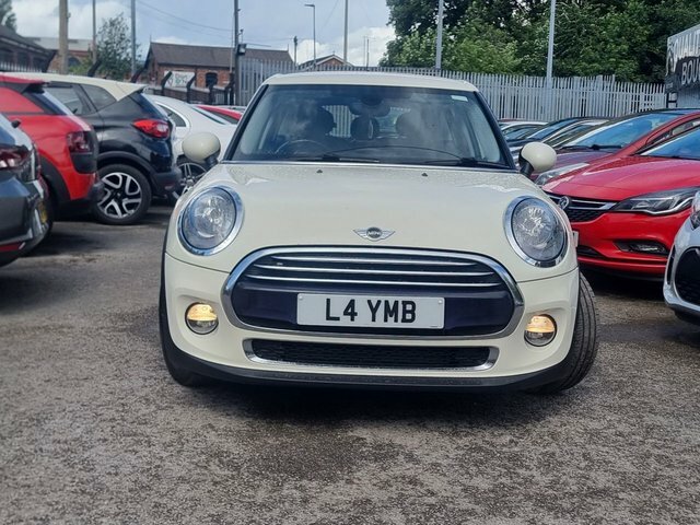 Mini Hatch 1.5 Cooper Hatchback Euro 6 S S L4YMB White #2