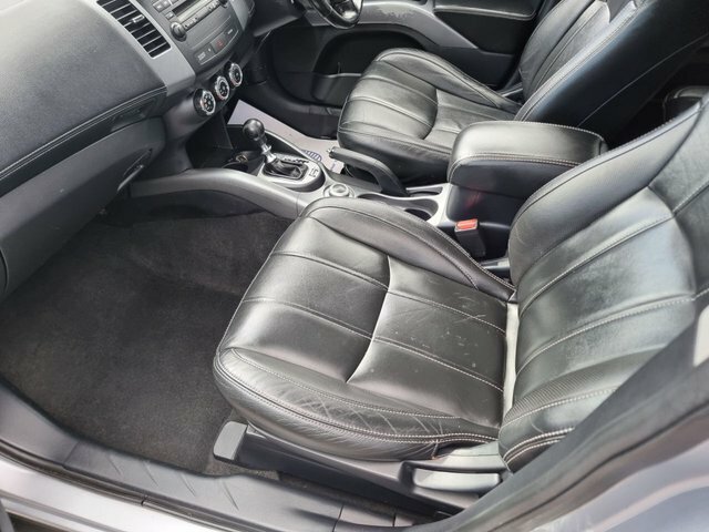 Mitsubishi Outlander 2.2 Di-d Gx3 Sst 4Wd Euro 5 Red #26