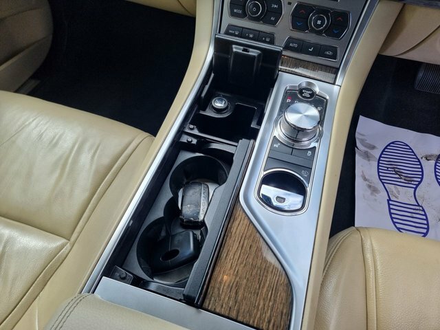 Jaguar XF 3L Portfolio Black #13