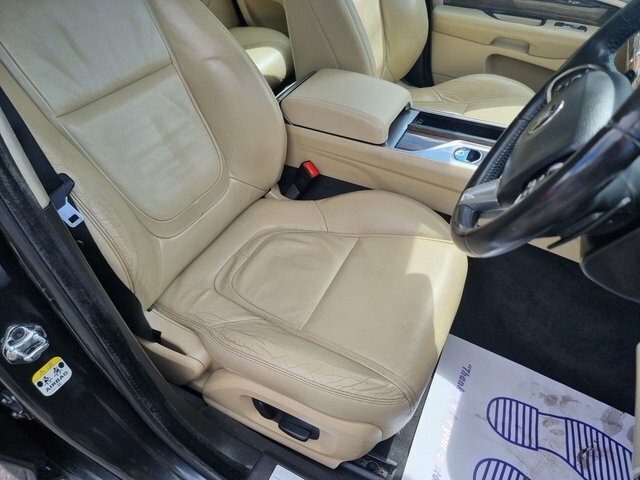 Jaguar XF 3L Portfolio Black #15