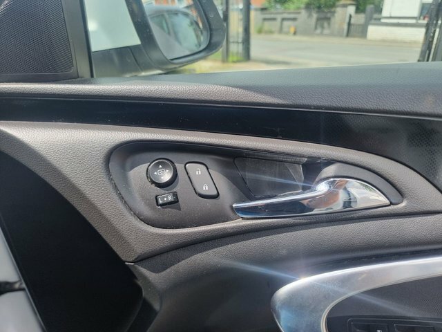 Vauxhall Insignia Hatchback Blue #15