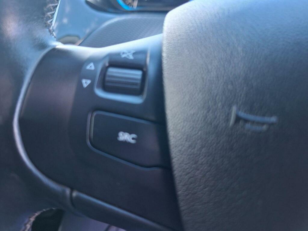 Peugeot 2008 Active Grey #19