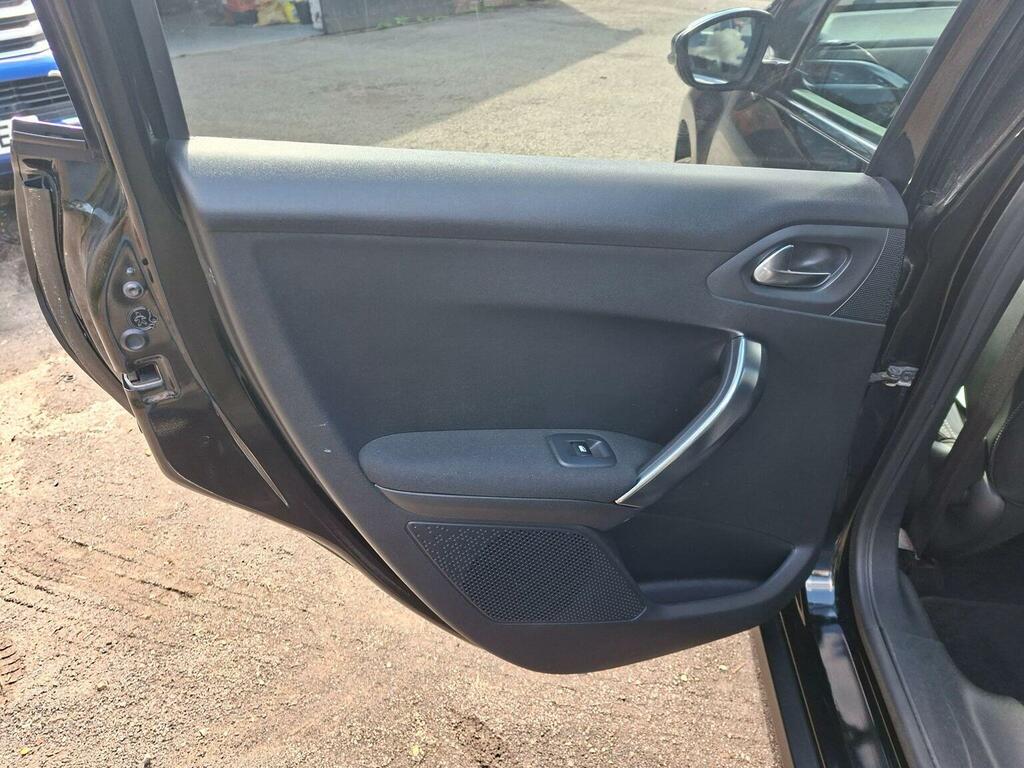 Peugeot 2008 Active Grey #23