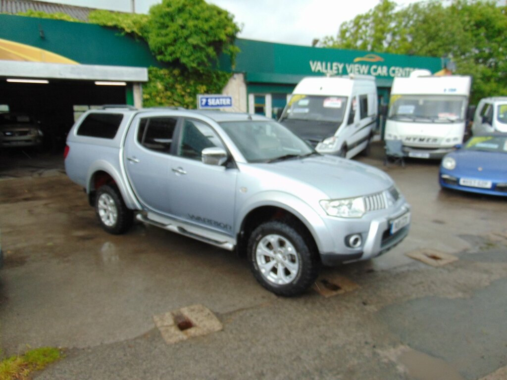 Mitsubishi L200 2.5 Di-d Warrior Pickup Double Cab Manu Silver